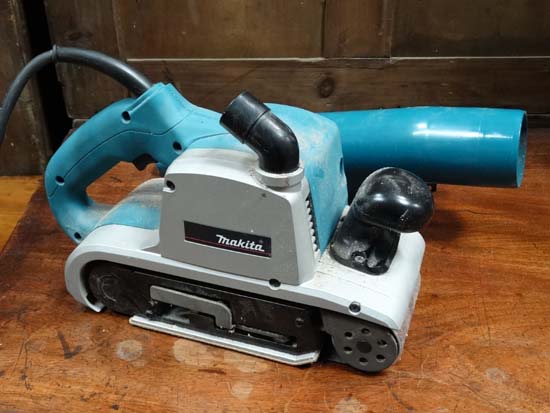 Makita sander CONDITION: Please Note -  we do not make reference to the condition of lots within