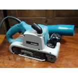Makita sander CONDITION: Please Note -  we do not make reference to the condition of lots within
