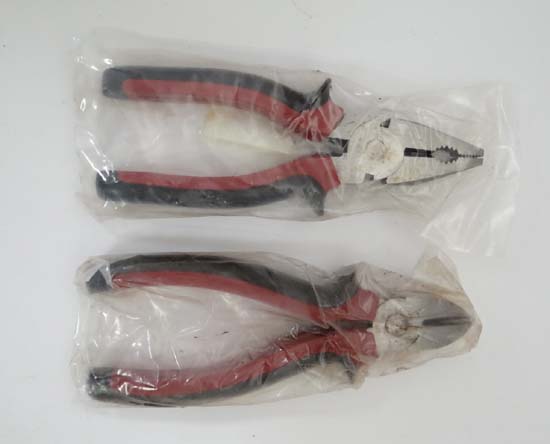 6" Pliers and wire cutters (2) CONDITION: Please Note -  we do not make reference to the condition