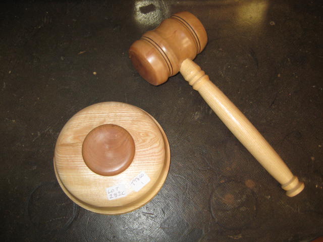 AN ELM GAVEL with dark Llanidloes oak shaft, and sounding block