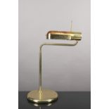 lampe de bureau en laiton par Relco Milano Italy
.
H. 53x51x21.5 cm