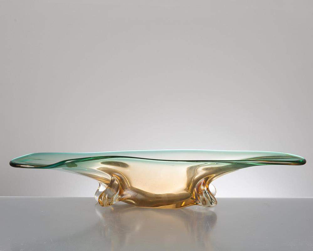 coupe de milieu et cendrier en verre de Murano tricolore : vert/bleuté, orange et incolore.

H. - Image 2 of 6