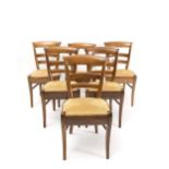 6 chaises paillées en noyer de style Louis-Philippe

H. 82.5x41.5x42 cm
paille usée par endroits +