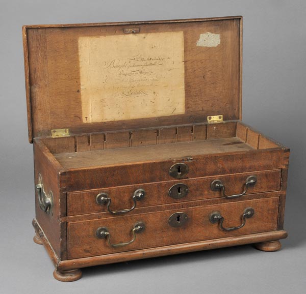 * Chest. An early 19th-century oak chest, of rectangular form with hinged lid enclosing a large - Image 2 of 2