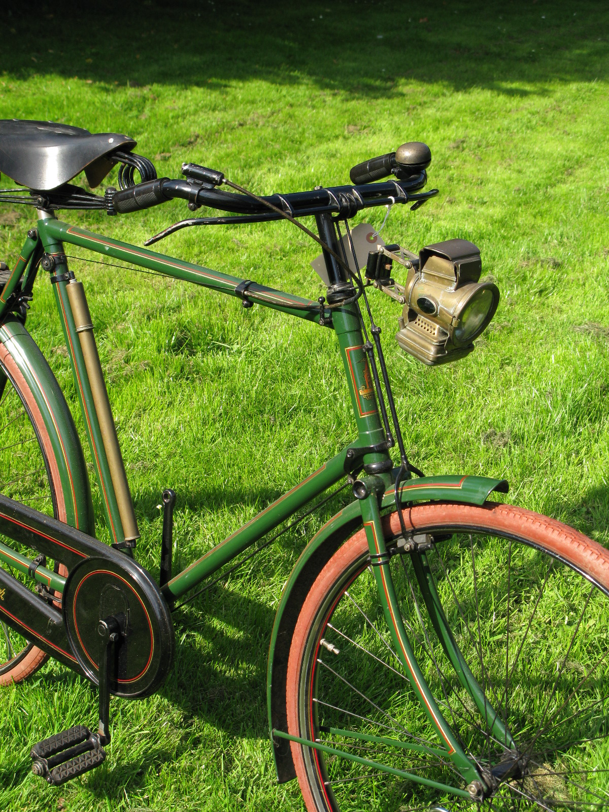 *A 1921 Raleigh 'Special' Model B Roadster. With a 24-inch frame numbered 633919, a nicely - Image 3 of 5