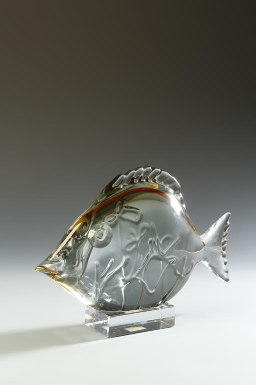 ALFREDO BARBINI: A CLEAR AND ORANGE STRIPED SCULPTURE OF A FISH, apparently designed by Napoleone