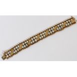 14KT YELLOW GOLD & PEARL BRACELET, L 6 3/4":  With safety chain, set with 26 pearls arranged  in
