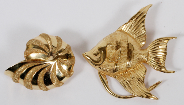 LADY'S 14KT YELLOW GOLD ENHANCERS, TWO, W 1 1/8"  & 1 5/8": Including one in the form of a fish, - Image 2 of 3