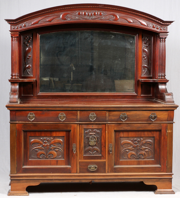 ARTS & CRAFTS STYLE MAHOGANY BUFFET, EARLY 20TH  C., H 84" W 72" D 25": A mirrored back buffet, - Image 2 of 5