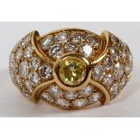 18KT YELLOW GOLD, YELLOW & WHITE DIAMOND RING:  An 18kt yellow gold mount, stamped "750",  centered
