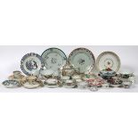 LOWESTOFT, CHINESE & OTHER PORCELAIN TABLEWARE,  ANTIQUE, 33 PCS: Including two Lowestoft