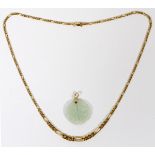 14KT YELLOW GOLD LINK NECKLACE, L 17", & A JADE  PENDANT: A 14kt yellow gold neck chain  comprised