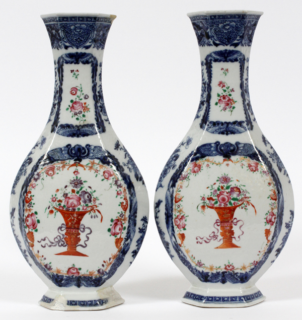 LOWESTOFT PORCELAIN VASES, 18TH C., PAIR, H 12''  W 6 1/4'': Baluster form vases with hexagonal - Image 3 of 4