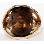 14KT YELLOW GOLD & TOPAZ RING: Contemporary  style. Weighs approximately 8 grams in total.