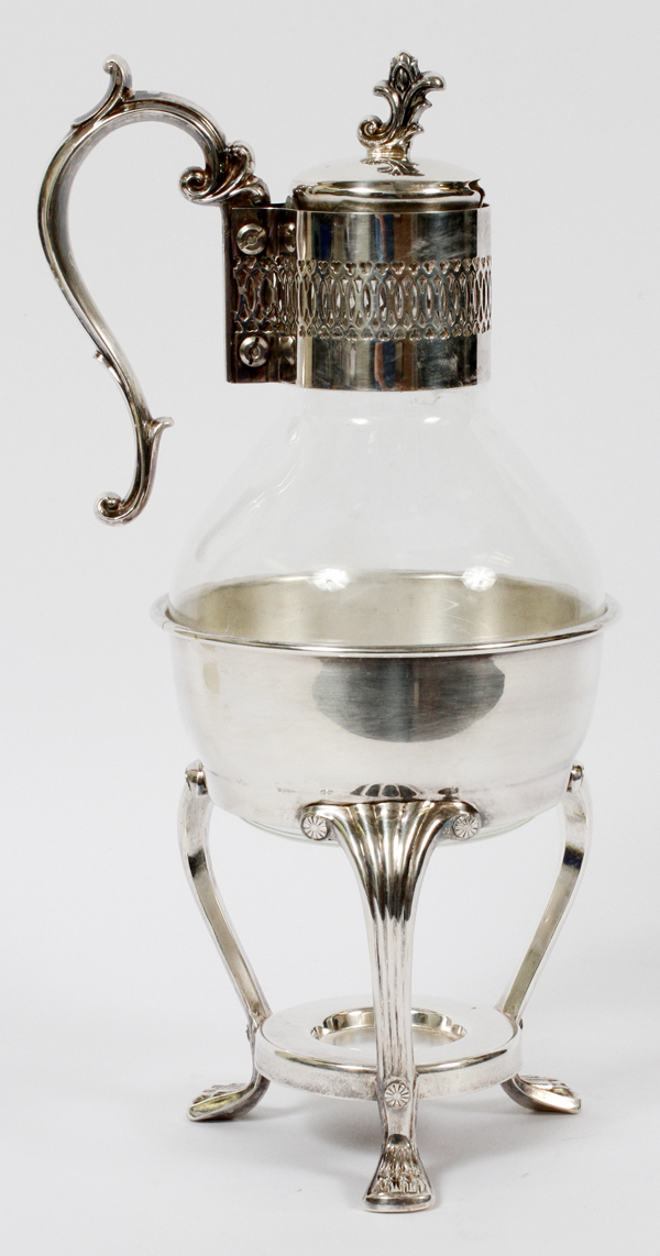 ONEIDA SILVER PLATE AND OTHER SILVER PLATE:  Oneida Silver plate covered creamer, sugar &  tray. A - Image 5 of 15