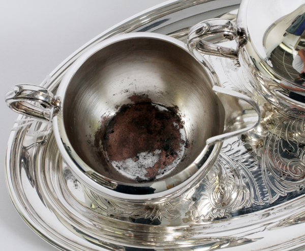 ONEIDA SILVER PLATE AND OTHER SILVER PLATE:  Oneida Silver plate covered creamer, sugar &  tray. A - Image 2 of 15