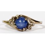 14KT WHITE GOLD & STAR SAPPHIRE RING, SIZE 8: Pale blue. Weighs approximately 1 gram.