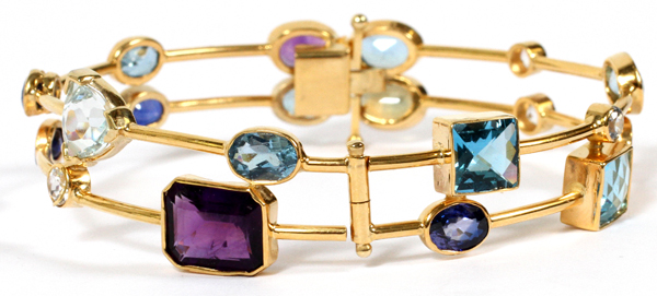 26.00CT MULTI GEMSTONE & 14KT GOLD LINK BRACELET: A 14kt yellow gold lady's link bracelet, featuring