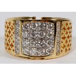 1.30CT DIAMOND & 18KT YELLOW GOLD GENTLEMAN'S  RING, SIZE 10:  A 1.30ct diamonds and 18kt  yellow