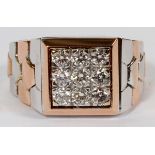 1.02CT DIAMONDS & 18KT WHITE & PINK GOLD MEN'S  RING, SIZE 10:  A 1.02ct diamonds and 18kt white