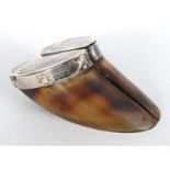 Edwardian horn table vesta in the form of a hoof engraved 'Hunthill 1903', WN GN London 1903-04, 9cm