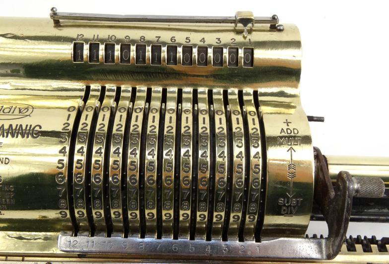 Brass Muldivo Britannic calculating machine, Made in England by Guys Machine Ltd ,Wood Green, 36cm - Image 3 of 3