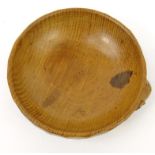 Robert Thompson Mouseman oak carved wooden bowl with signature mouse, 14cm diameter : For