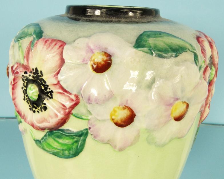 Three Carltonware Australian design vases and bowl, the largest vase 20cm high : For Condition - Image 7 of 16