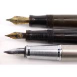 Selection of fountain pens, mainly Parker examples : For Condition Reports please visit www.