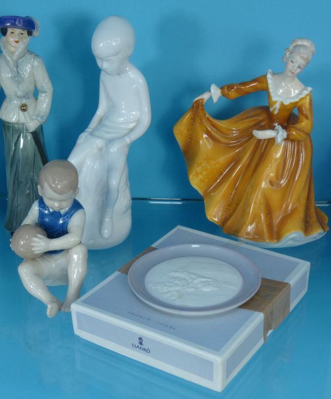 Collectable china figures including Spode, Royal Doulton and Lladro examples : For Condition Reports - Image 2 of 6
