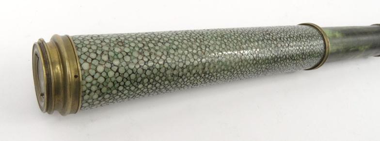 Victorian Dolland of London brass three drawer telescope with shagreen grip, 26cm long when closed :