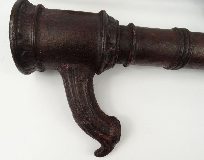 Victorian cast iron water pump and corner sink : For Condition Reports please visit www. - Image 3 of 6