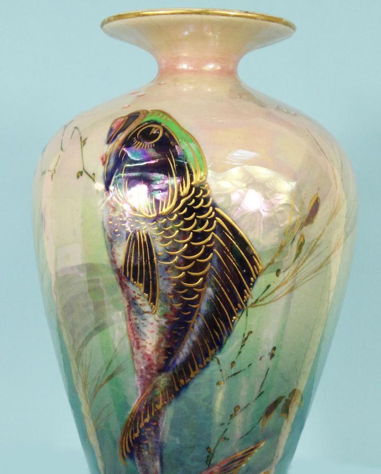 Shelley lustre vase decorated with swimming fish, 26cm high : For Condition Reports please visit - Image 4 of 6