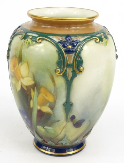 Royal Worcester porcelain vase hand painted with panels of daffodils, initialled 'JH' and numbered - Image 3 of 11