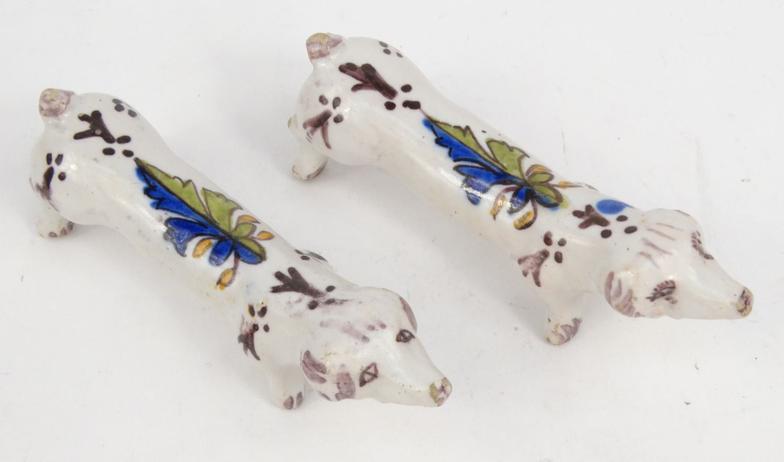 Two French faience pottery sausage dogs with hand painted fleur-de-lys, Cité de Carcasonne mark to - Image 4 of 17