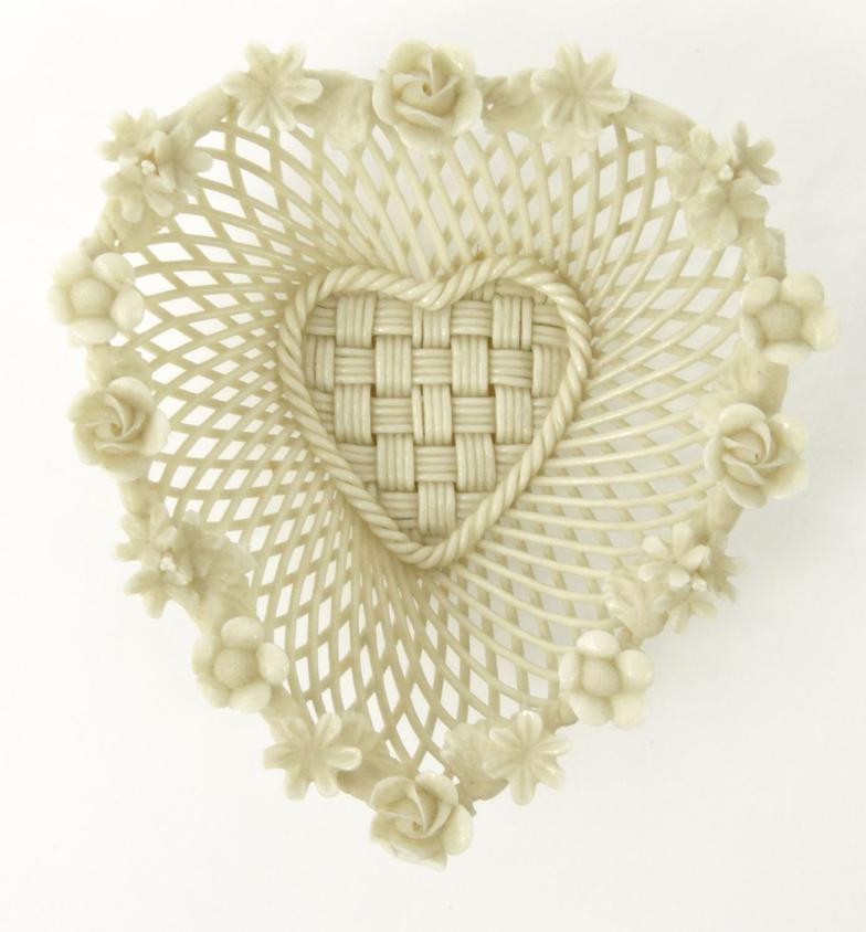 Belleek pierced floral heart shaped china basket, impressed Belleek mark to base, 12cm long : For