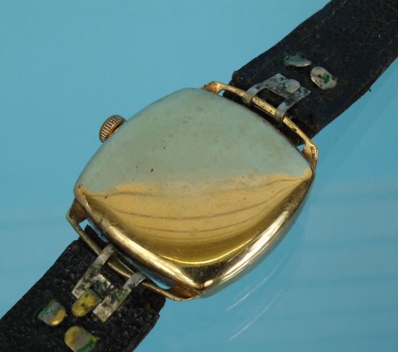 Military interest 9ct gold Longines wristwatch with luminous hands and dial : For Condition - Image 5 of 5
