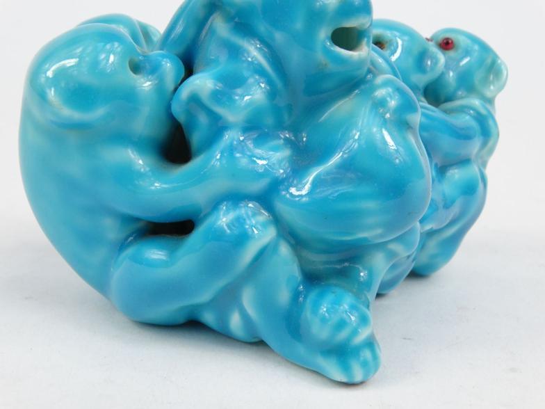 Good quality porcelain model of a group of monkeys in a turquoise glaze with red beaded glass - Image 7 of 9
