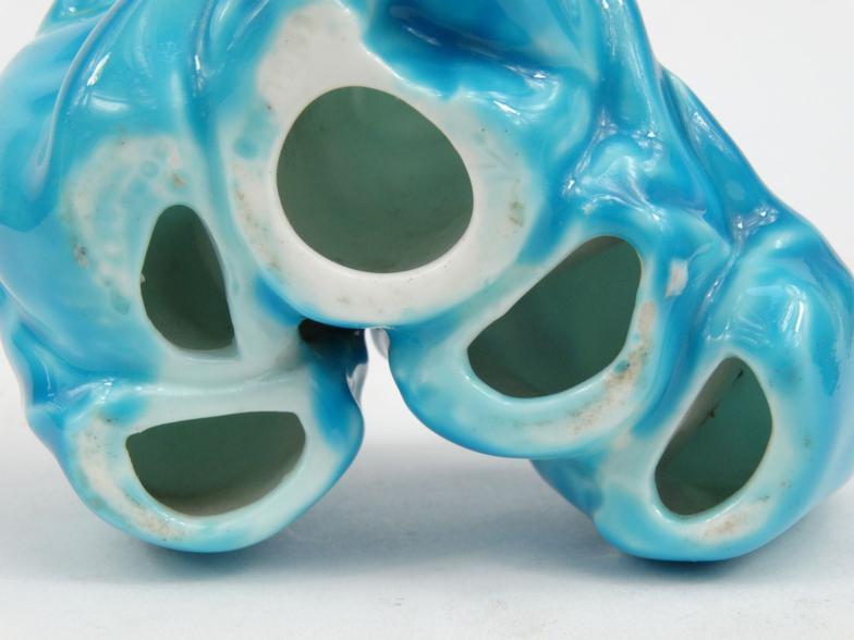 Good quality porcelain model of a group of monkeys in a turquoise glaze with red beaded glass - Image 9 of 9