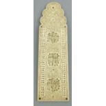 Oriental Chinese ivory cribbage board finely carved with panels of elders and flowers, 25cm long :