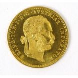 1915 Austro-Hungarian gold ducat, 2cm diameter : For Condition Reports please visit www.