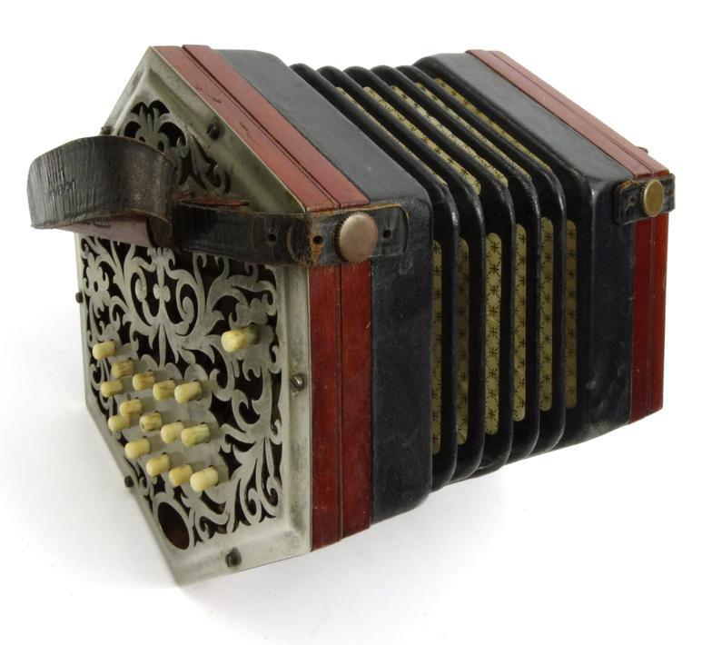 Lachenal & Co 30 key accordion, in original wooden case, 16cm long : For Condition Reports please - Image 6 of 8