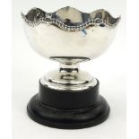 Silver pedestal bonbon dish raised on a stand, hallmarked Birmingham 1923-24, 11.5cm high