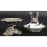 A collection of silver plated items to i