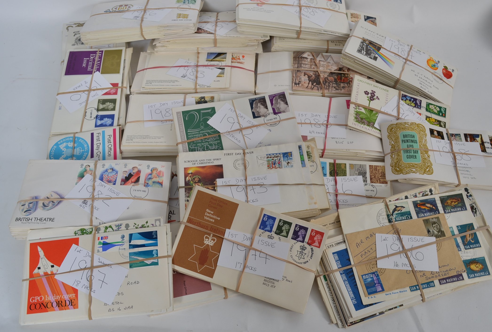 A large quantity of first day covers fro - Image 2 of 6