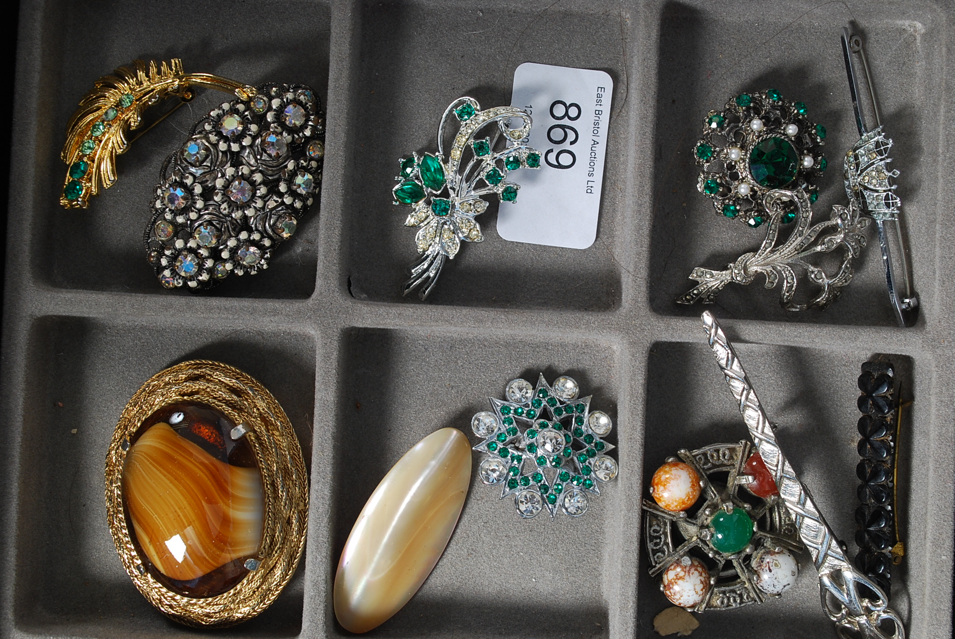 A large collection of costumer jewellery - Bild 4 aus 8