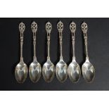 A set of 6 hallmarked silver tea spoons.