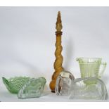 GLASS; A mixed lot of glass items to inc