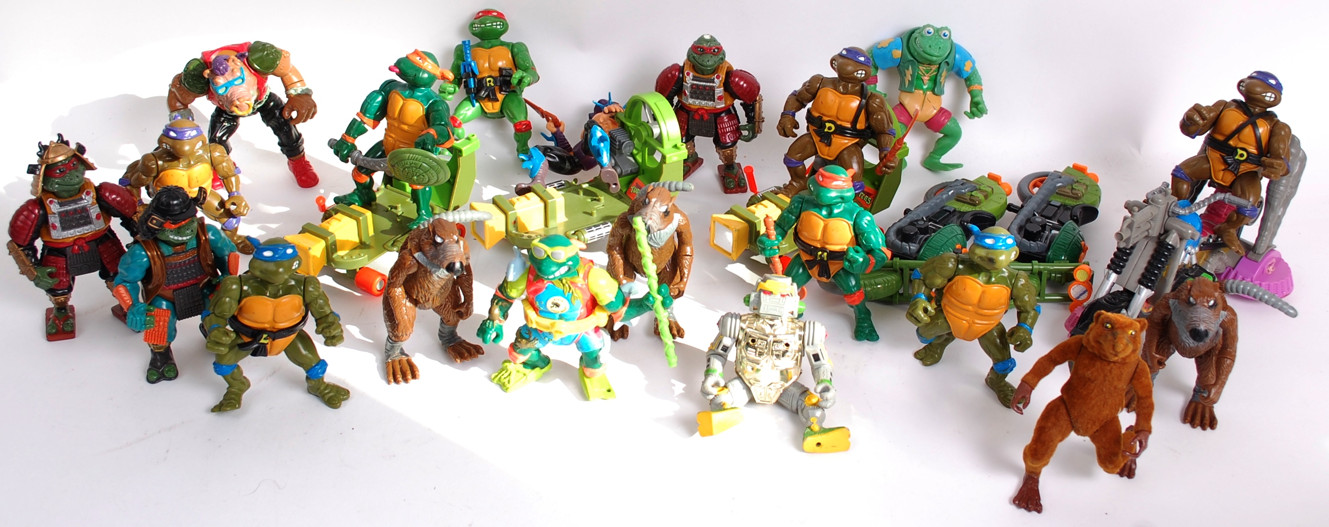 TEENAGE MUTANT HERO TURTLES; A collectio