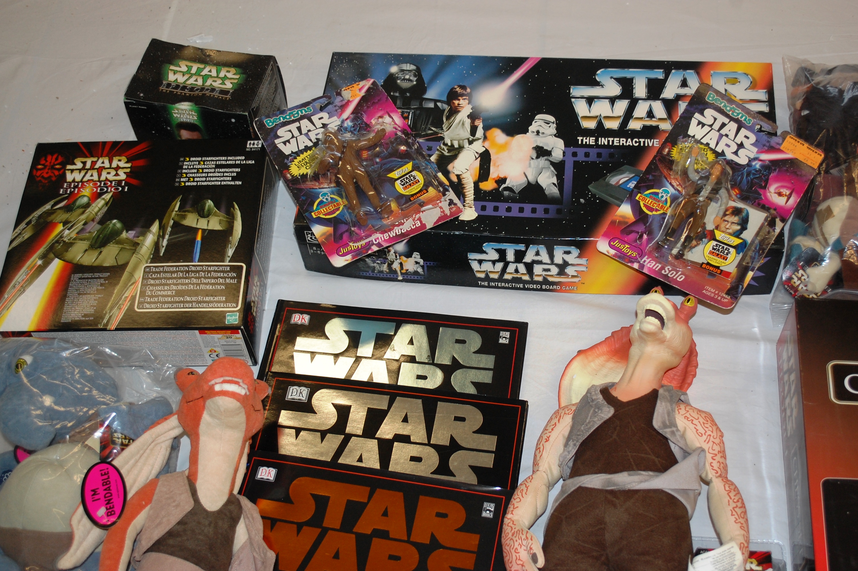 STAR WARS; A mixed lot of Star Wars Epis - Image 2 of 4